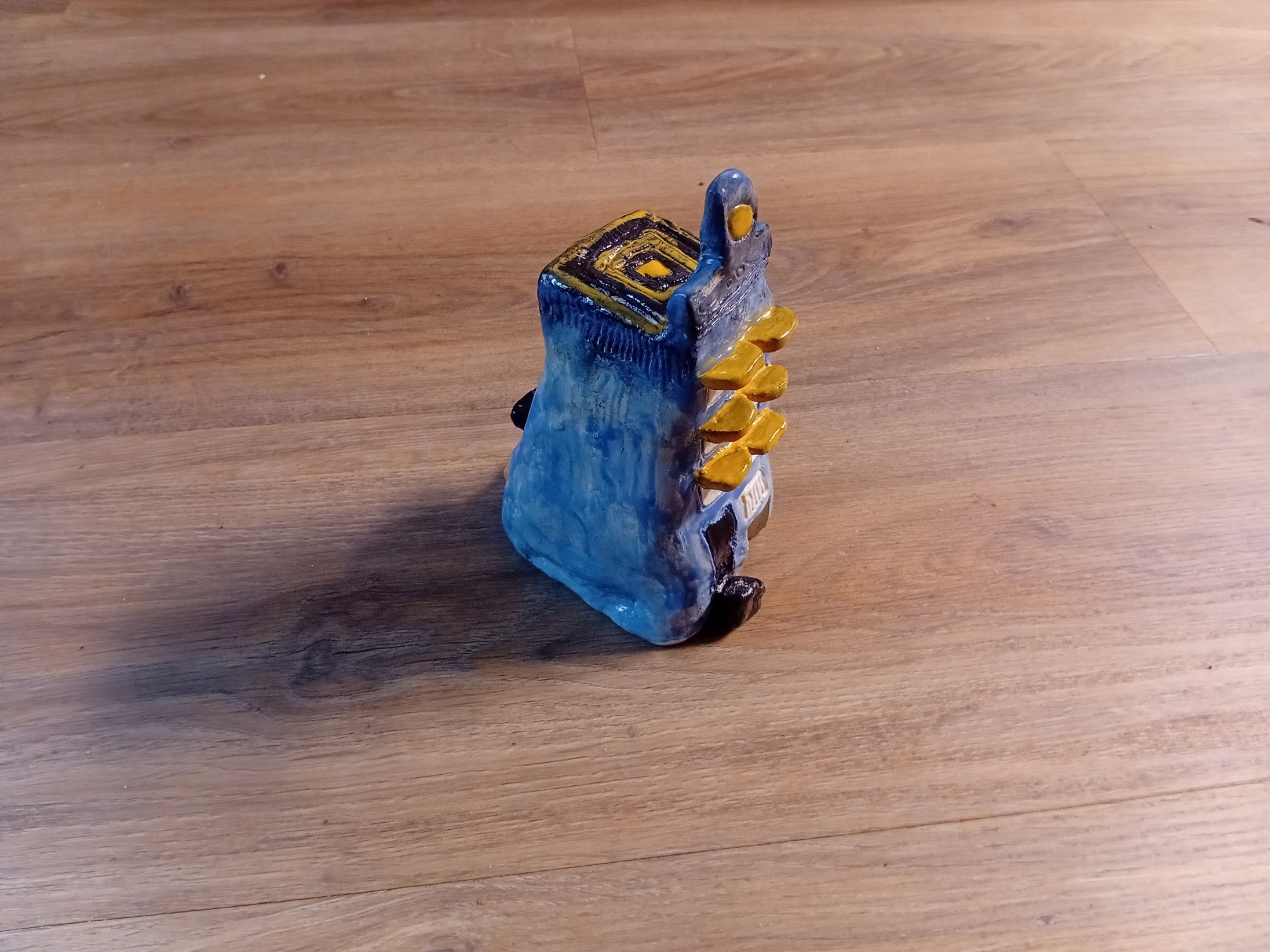 Aquarium ornament 665